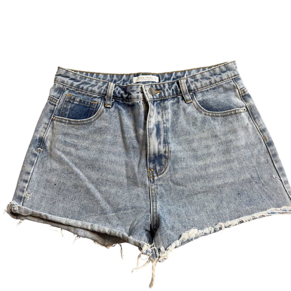 12TH TRIBE Rhinestone Distressed Denim Shorts Light Wash Size L